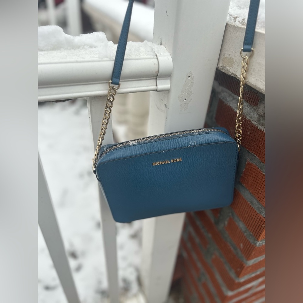 Michael kors blue crossbody bag